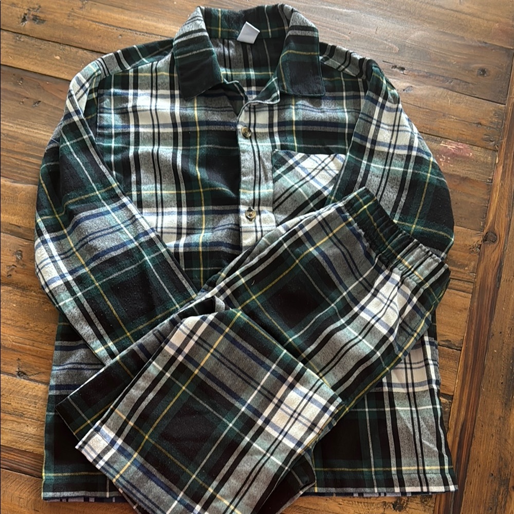 Old Navy Kids Plaid Pajama Set - Green and Blue